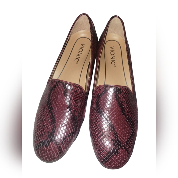 Vionic Willa Wine Boa Leather Flat Loafer size 7 - Picture 10 of 10